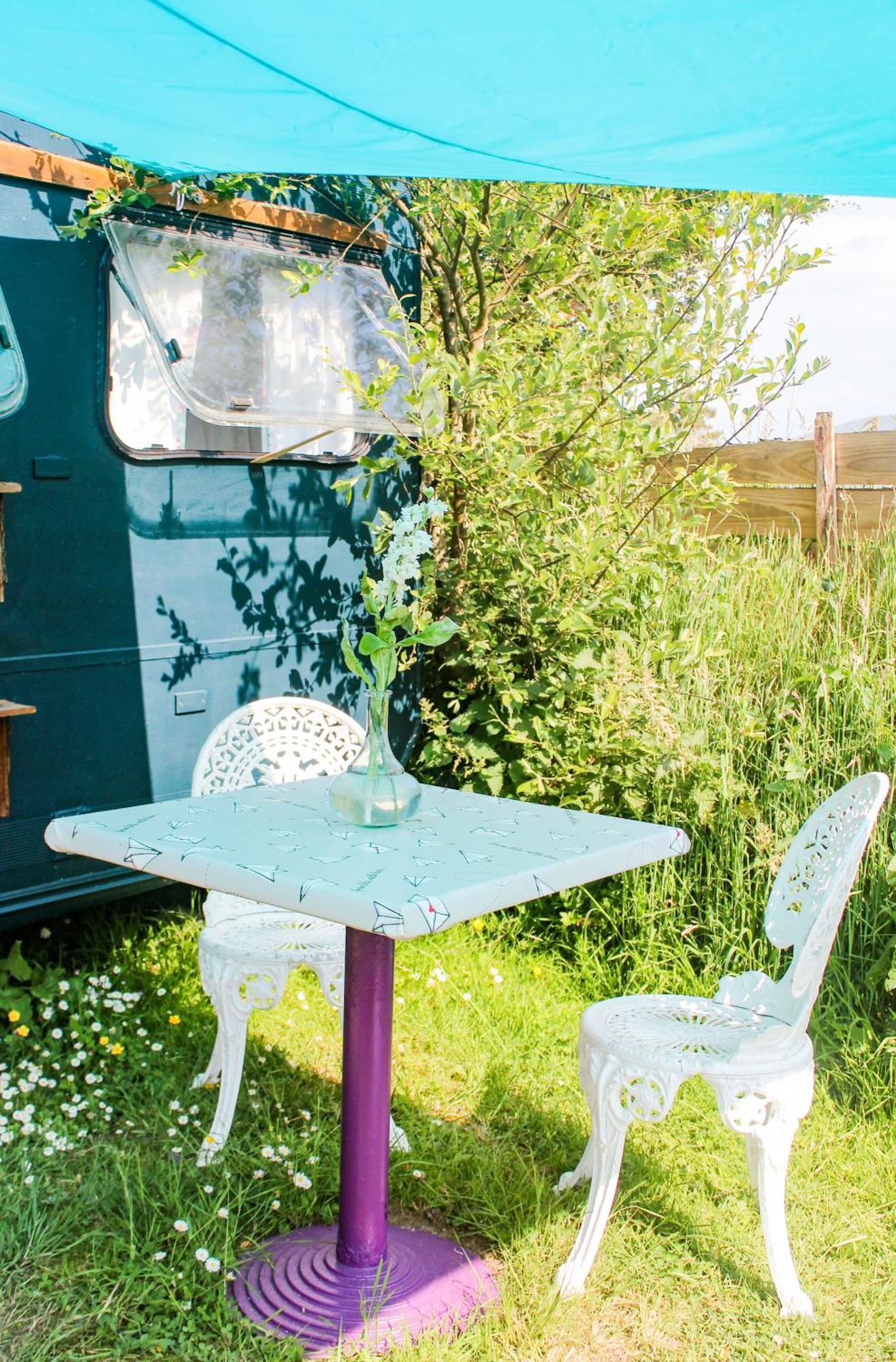 Retro Caravans At Valentia Island Escape Hotel Chapeltown Ngoại thất bức ảnh